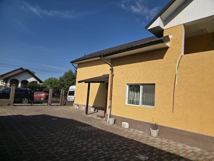 Casă cu 4 camere în Central