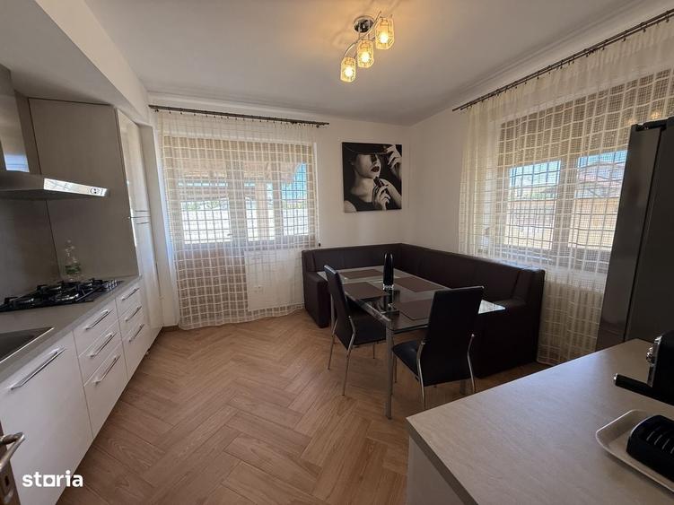 Casă cu 4 camere în Central