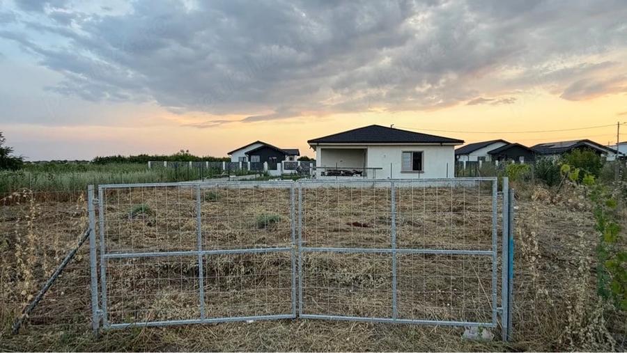 Teren de 490 mp, în Câmpineanca