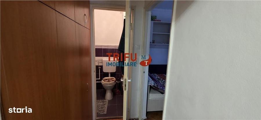 Apartament cu 3 camere decomandat în Cetate