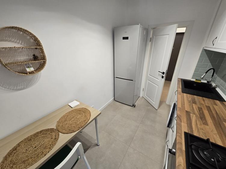 Apartament cu 2 camere decomandat în Grozăvești
