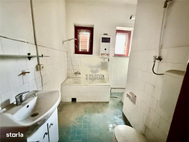 Casă cu 4 camere cu Teren 900 Mp în Sub Arini
