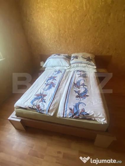 Casă cu 5 camere cu Teren 1755 Mp în Central