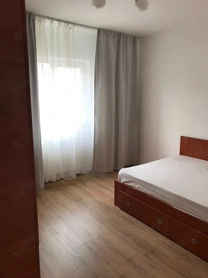 Apartament cu 3 camere decomandat în Rahova