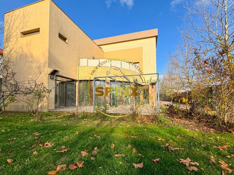 Casă individuală cu 15 camere cu Piscina în Bragadiru