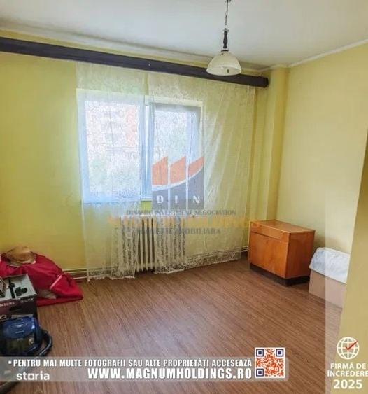 Apartament cu 3 camere decomandat în Găvana