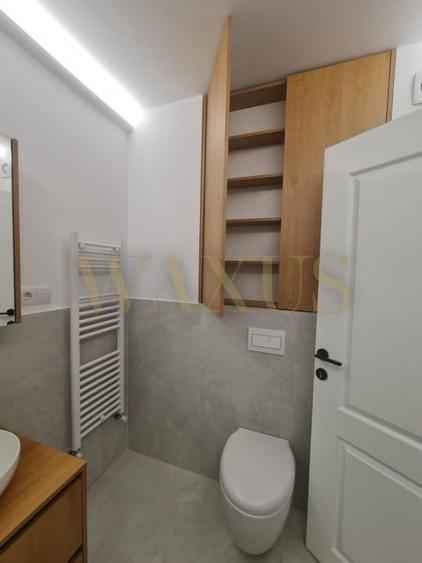 Apartament cu 2 camere semidecomandat, mobilat în Florești
