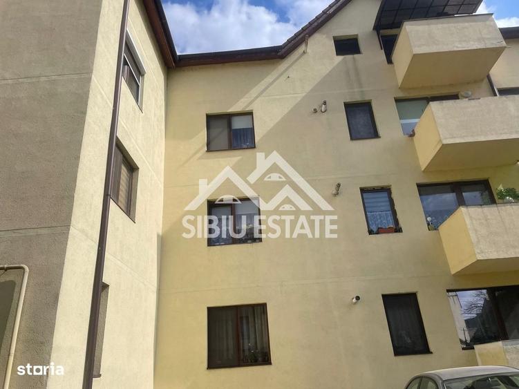Apartament cu 2 camere, mobilat în Central