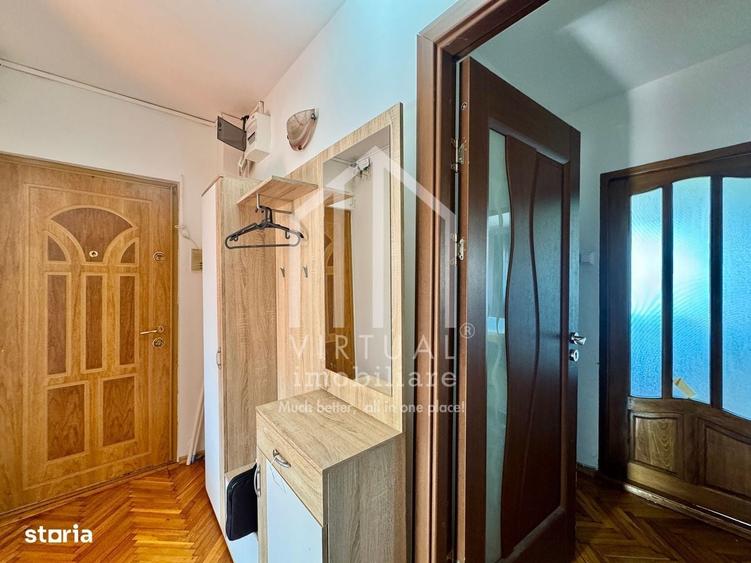 Apartament cu 3 camere decomandat în Sub Arini