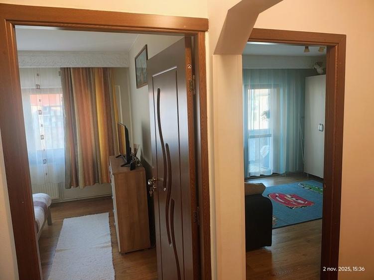 Apartament cu 3 camere decomandat în Dacia