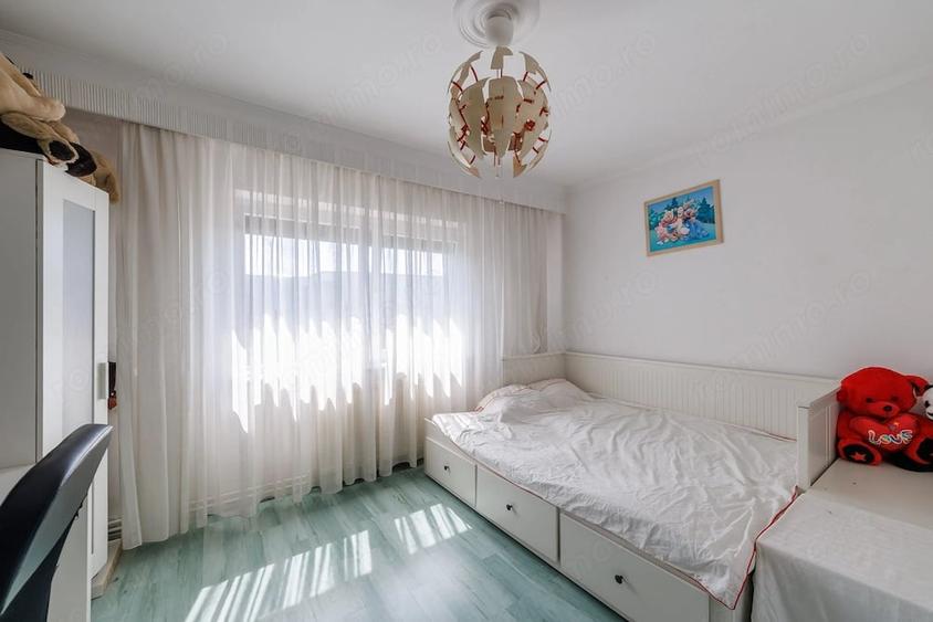 Apartament cu 2 camere semidecomandat în Prundu