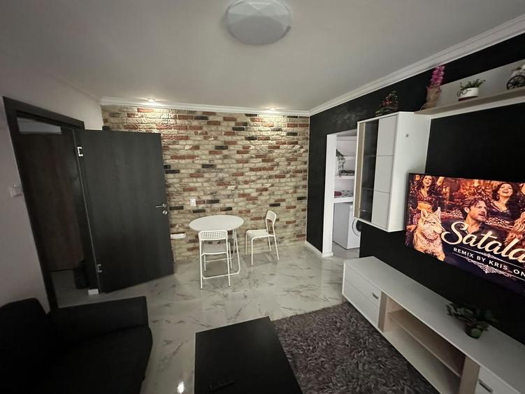 Apartament cu 2 camere semidecomandat, mobilat în Berceni