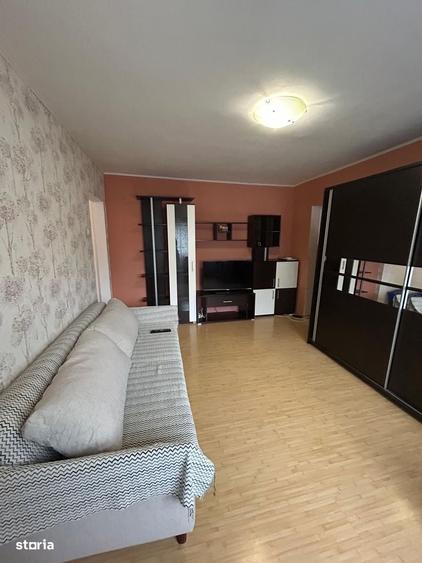 Apartament cu 2 camere semidecomandat în Inel II