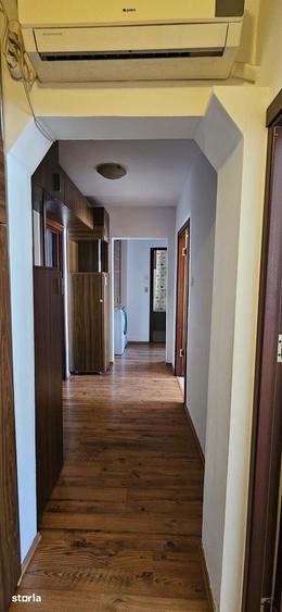 Apartament cu 3 camere decomandat în Militari
