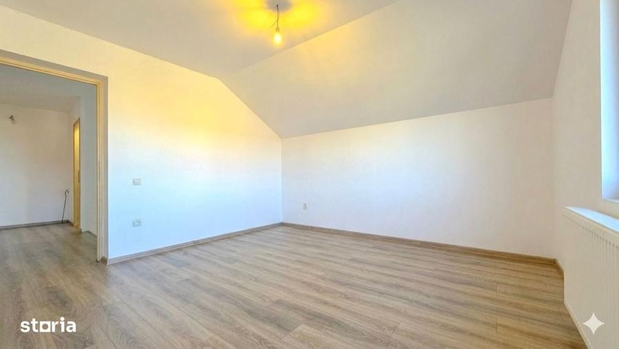 Casa spatioasa cu teren generos de 1200 mp Zona de case noi-Tarlungeni - 6