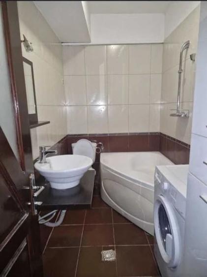 Garsonieră decomandată în Vitan