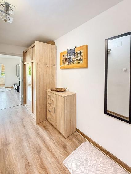 Apartament cu 2 camere decomandat, mobilat în Complex Studențesc