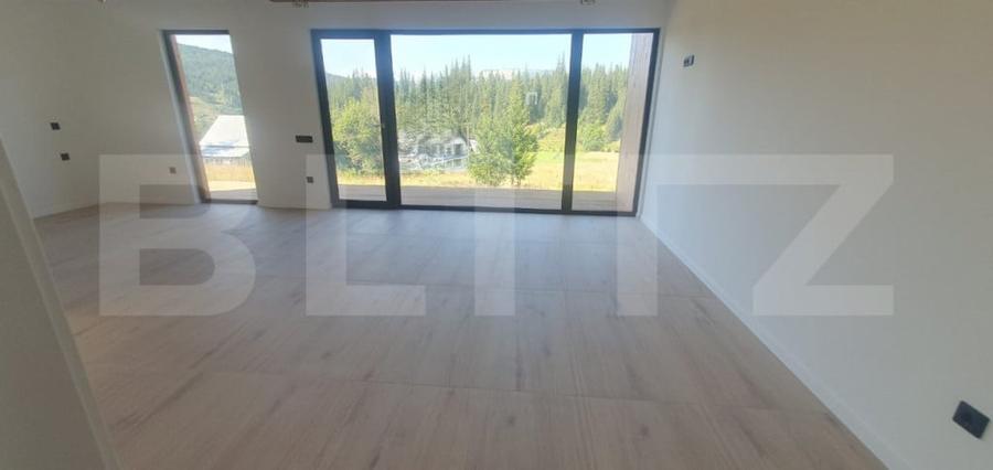 Casă cu 4 camere cu Teren 924 Mp în Central