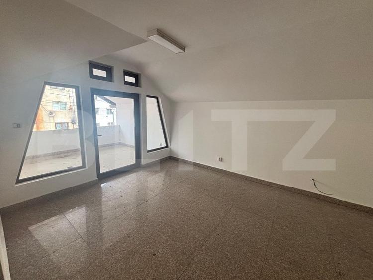 Spațiu comercial, de 154 mp, în Pucioasa