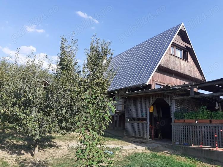 Casă cu 2 camere cu Teren 4000 Mp în Bârnova