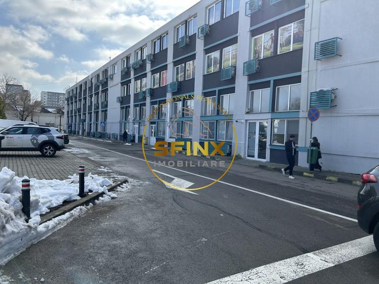 Birou, de 270 mp, în Regie