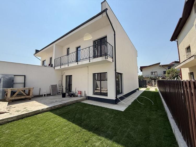Casă cu 4 camere în Fundeni