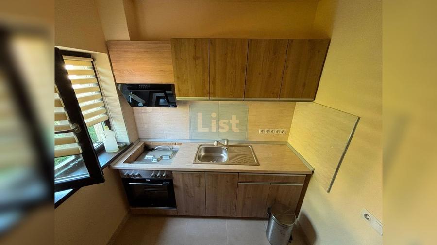 Casă cu 5 camere cu Teren 40 Mp în Central