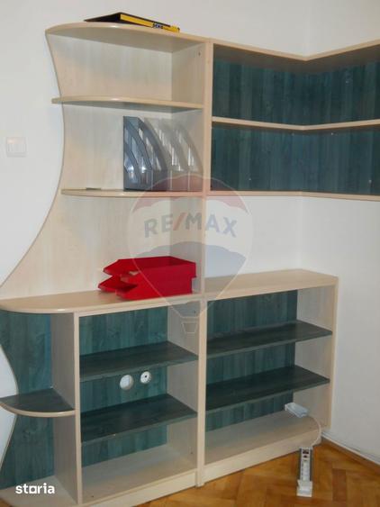 Apartament cu 4 camere decomandat în Târgu Cucu