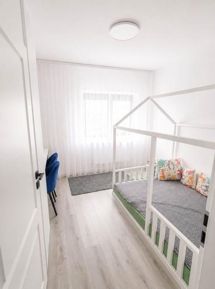 Apartament cu 3 camere decomandat în Exterior Sud