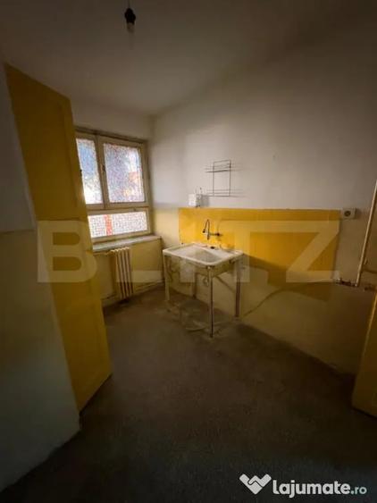 Apartament cu 2 camere decomandat în Ultracentral