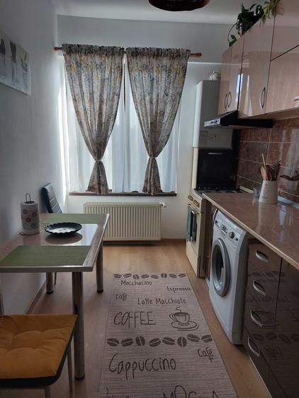 Apartament cu 2 camere decomandat în Lacul Morii