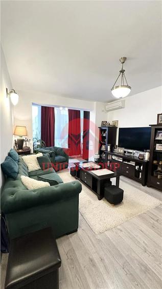 Apartament cu 3 camere decomandat în Km 4