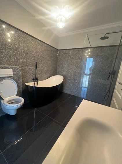 Casă individuală cu 3 camere cu Canalizare în Dumbrăvița