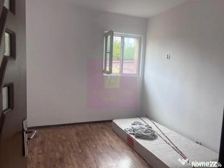 Casă cu 3 camere cu Teren 324 Mp în Giurgiului