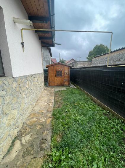 Casă individuală cu 3 camere cu Canalizare în Lunca Cetățuii