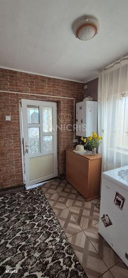 Casă cu 4 camere în Palas