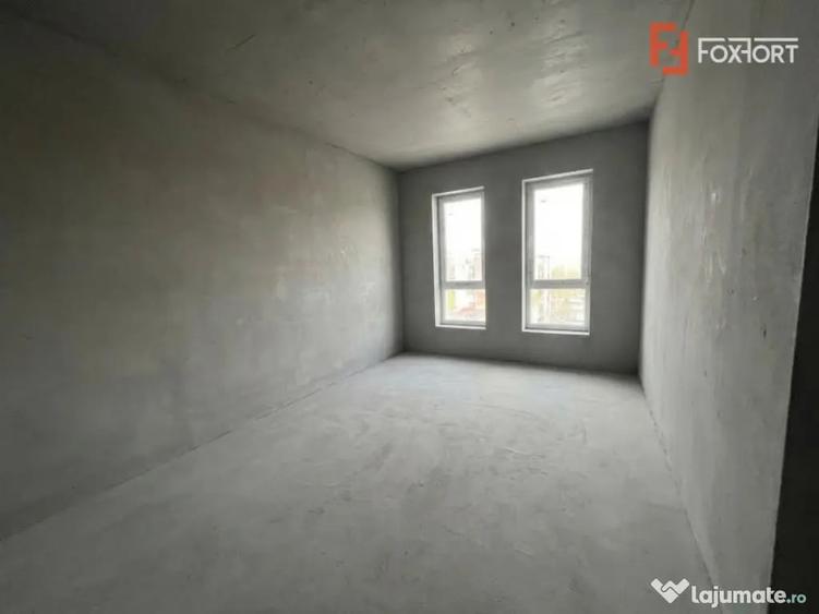 Apartament cu 2 camere decomandat în Giroc