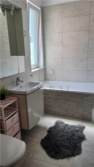 Apartament cu 2 camere semidecomandat, mobilat în Dumbrăvița