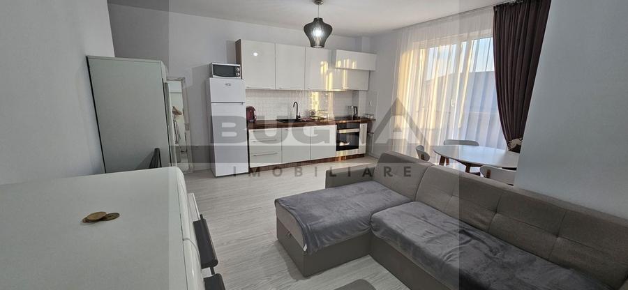 Apartament cu 3 camere semidecomandat în Exterior Nord