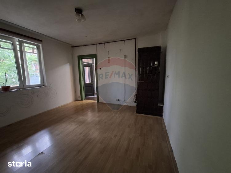 Vanzare casa 2 camere, partial renovata, Bd. Pieptanari - 14