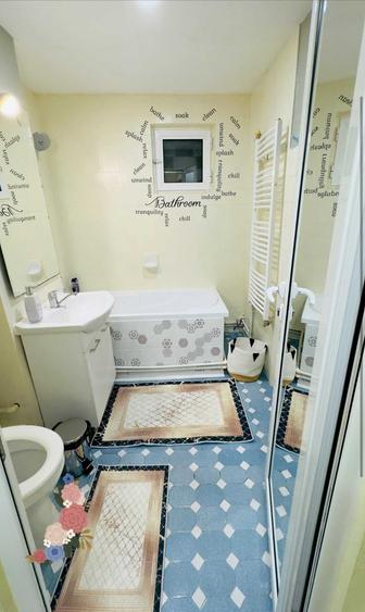 Apartament cu 2 camere decomandat în Micro 18