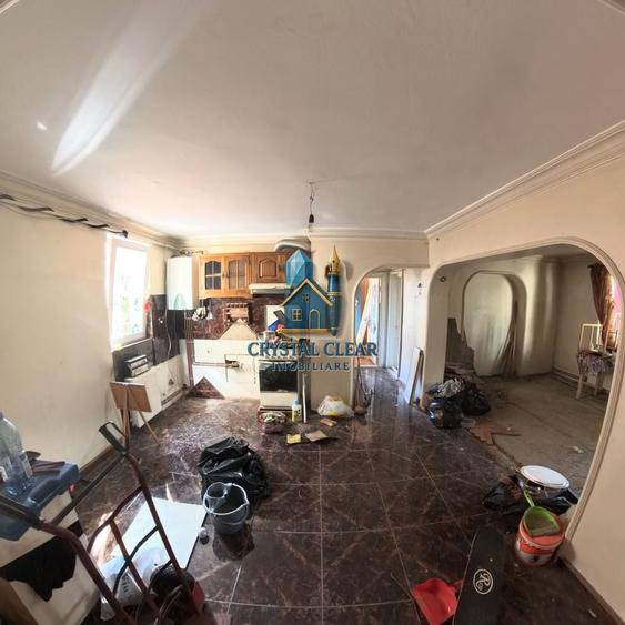 Apartament cu 4 camere - cartierul Dâmbu Pietros, str. Parângului - 10