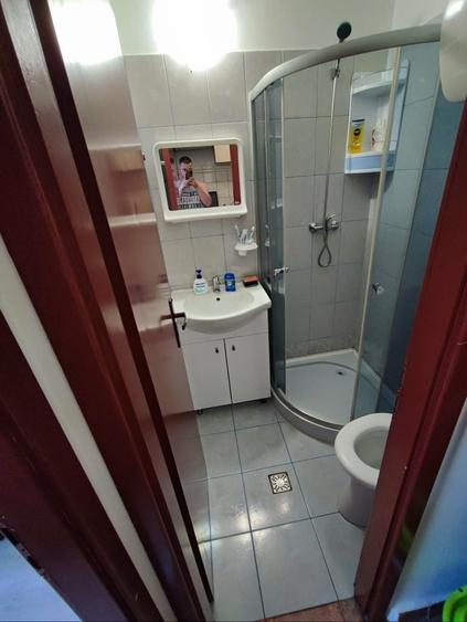 Garsonieră decomandată în UMT