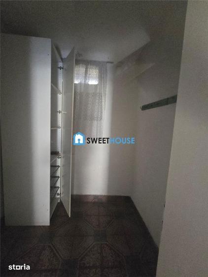 Casă cu 4 camere cu Teren 1700 Mp în Lisa