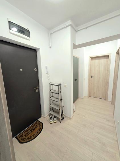 Apartament cu 2 camere decomandat în Uverturii