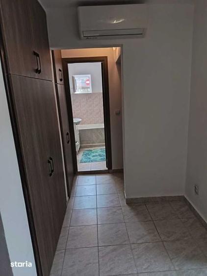 Ofer spre inchiriere ap 2 camere, decomandat, Zona 300 - 1