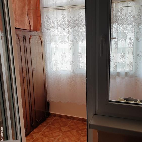 Apartament cu 2 camere decomandat, mobilat în Buzaului