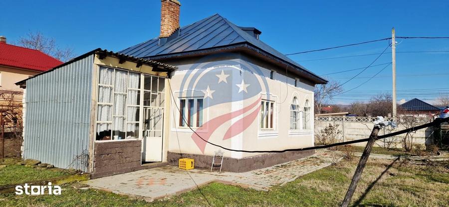 Casă cu 3 camere cu Teren 7952 Mp în Brădești
