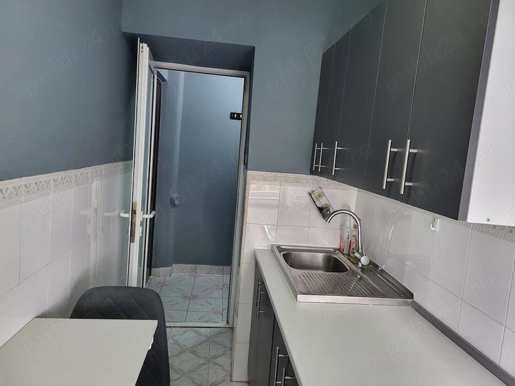 Apartament cu 2 camere semidecomandat, mobilat în Tipografilor