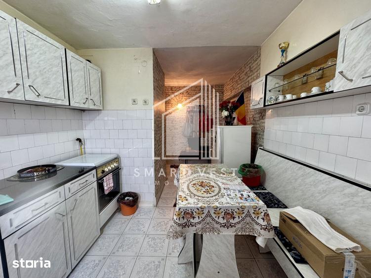 Apartament cu 2 camere semidecomandat, mobilat în Nord